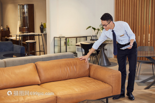 從家具店銷售形象到文具用品零售 如何塑造專業(yè)與創(chuàng)意的零售體驗(yàn)